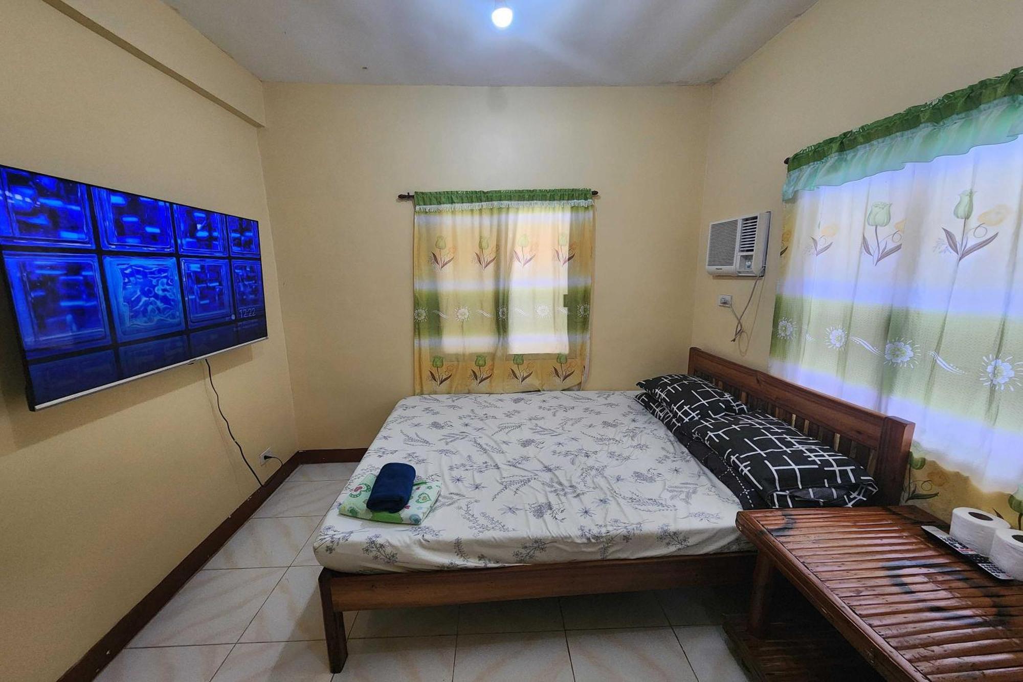 Larosa Hostel Puerto Princesa Екстер'єр фото