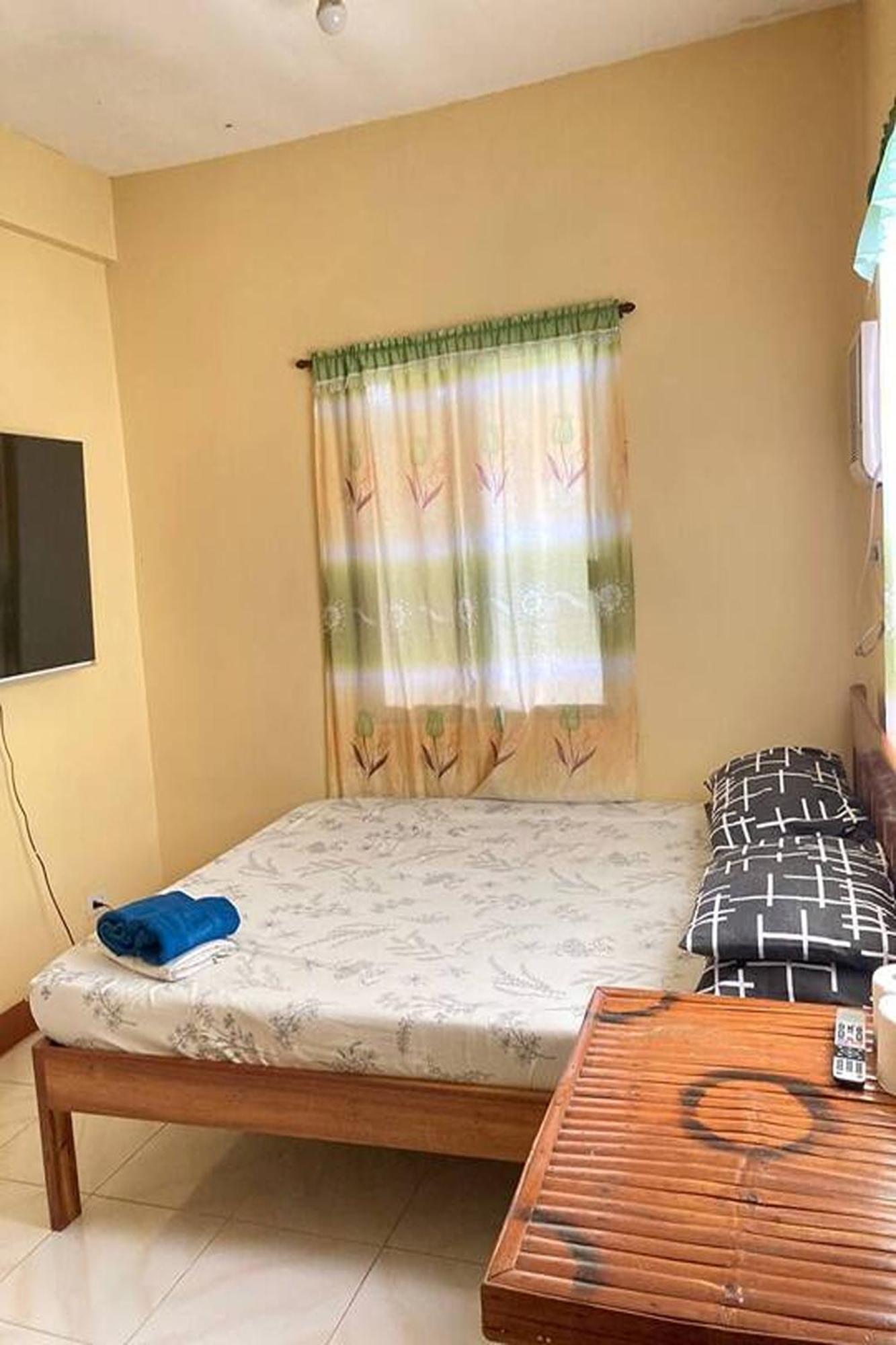 Larosa Hostel Puerto Princesa Екстер'єр фото